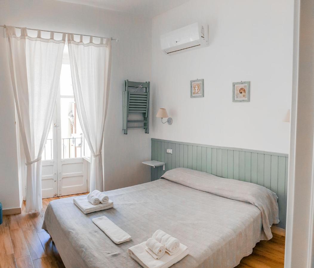 Bed and Breakfast Dafni E Naide à Cefalù Extérieur photo