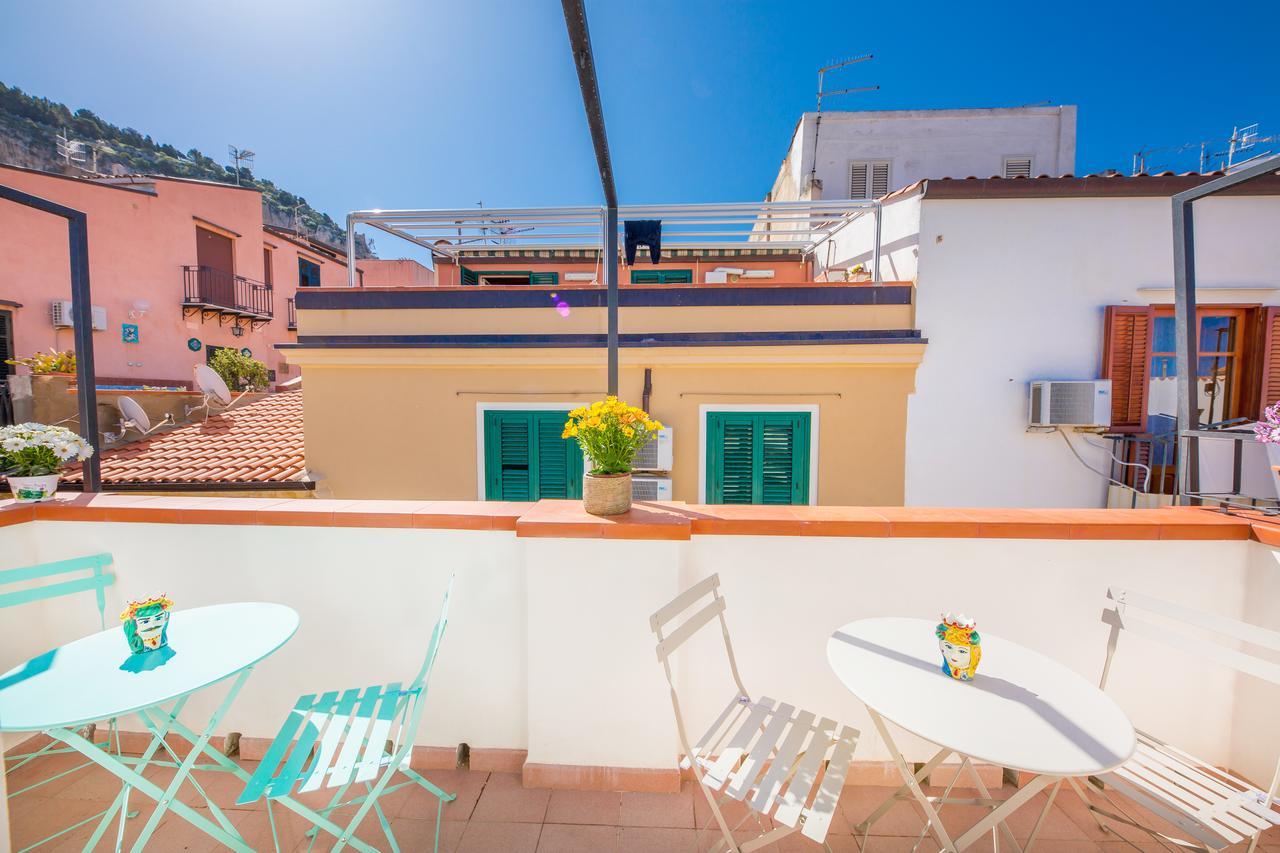 Bed and Breakfast Dafni E Naide à Cefalù Extérieur photo