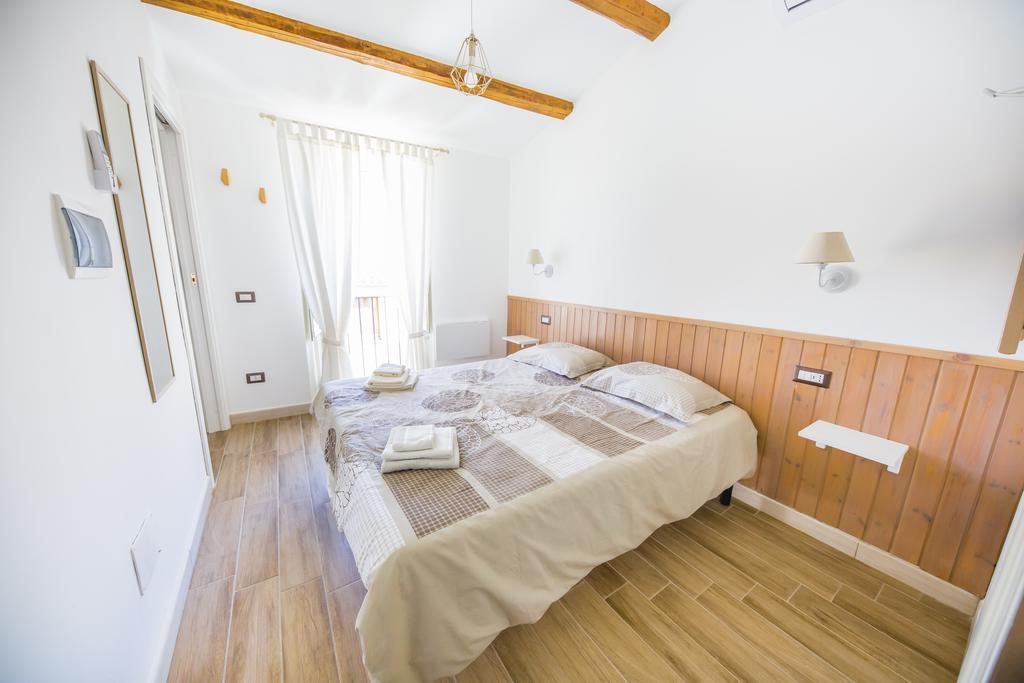 Bed and Breakfast Dafni E Naide à Cefalù Extérieur photo